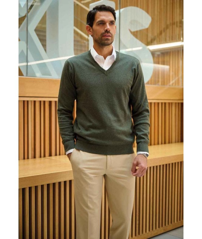 Brook Taverner Berlin V Neck Jumper
